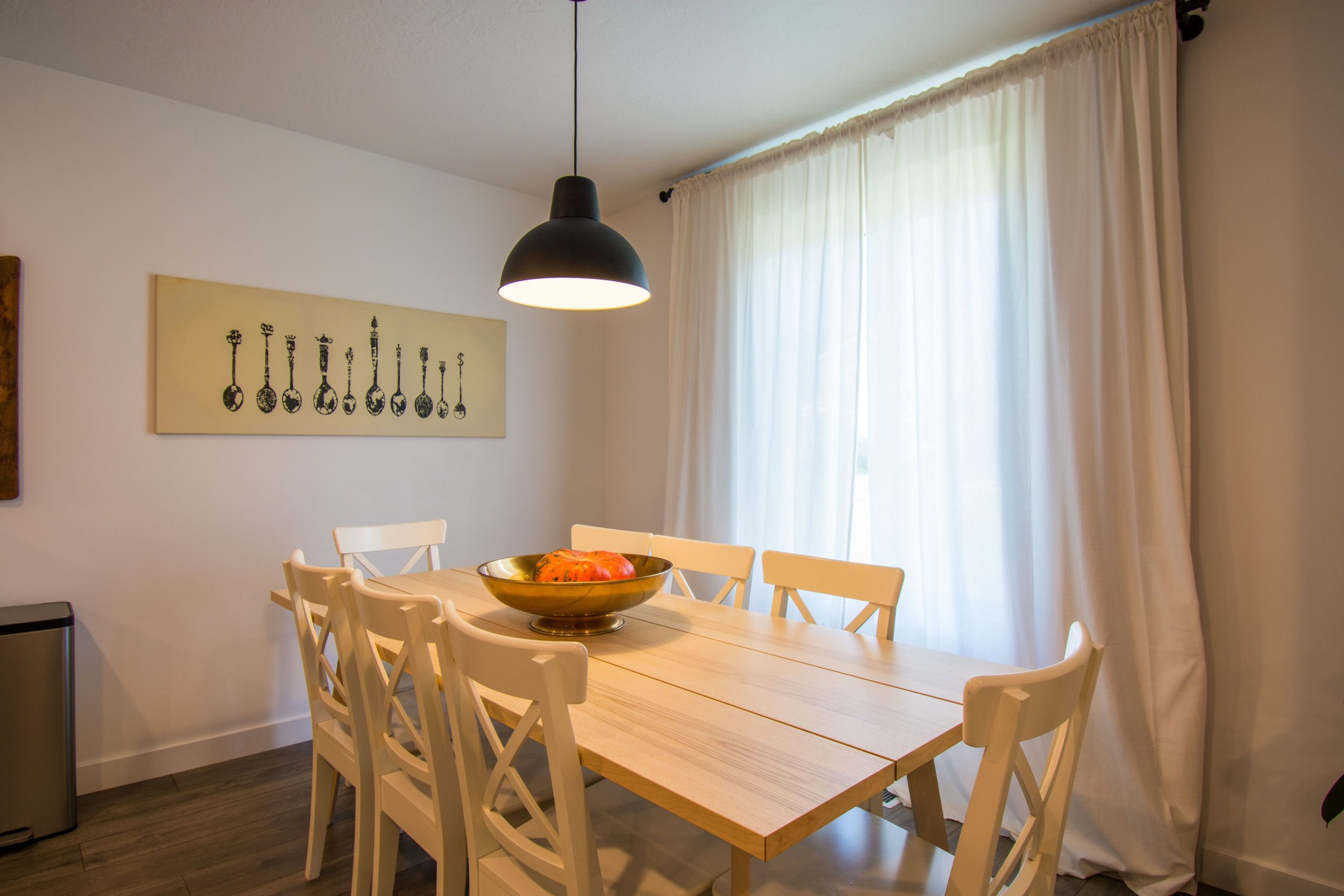 Rénovation de salle à manger à Angoulême avec espace convivial