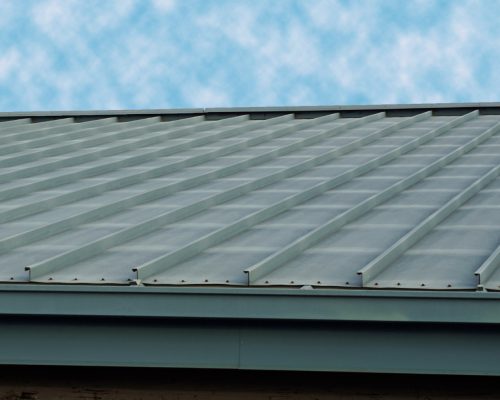 Habillage zinc &agrave; joint debout : pourquoi cette finition peut valoriser une r&eacute;novation ?